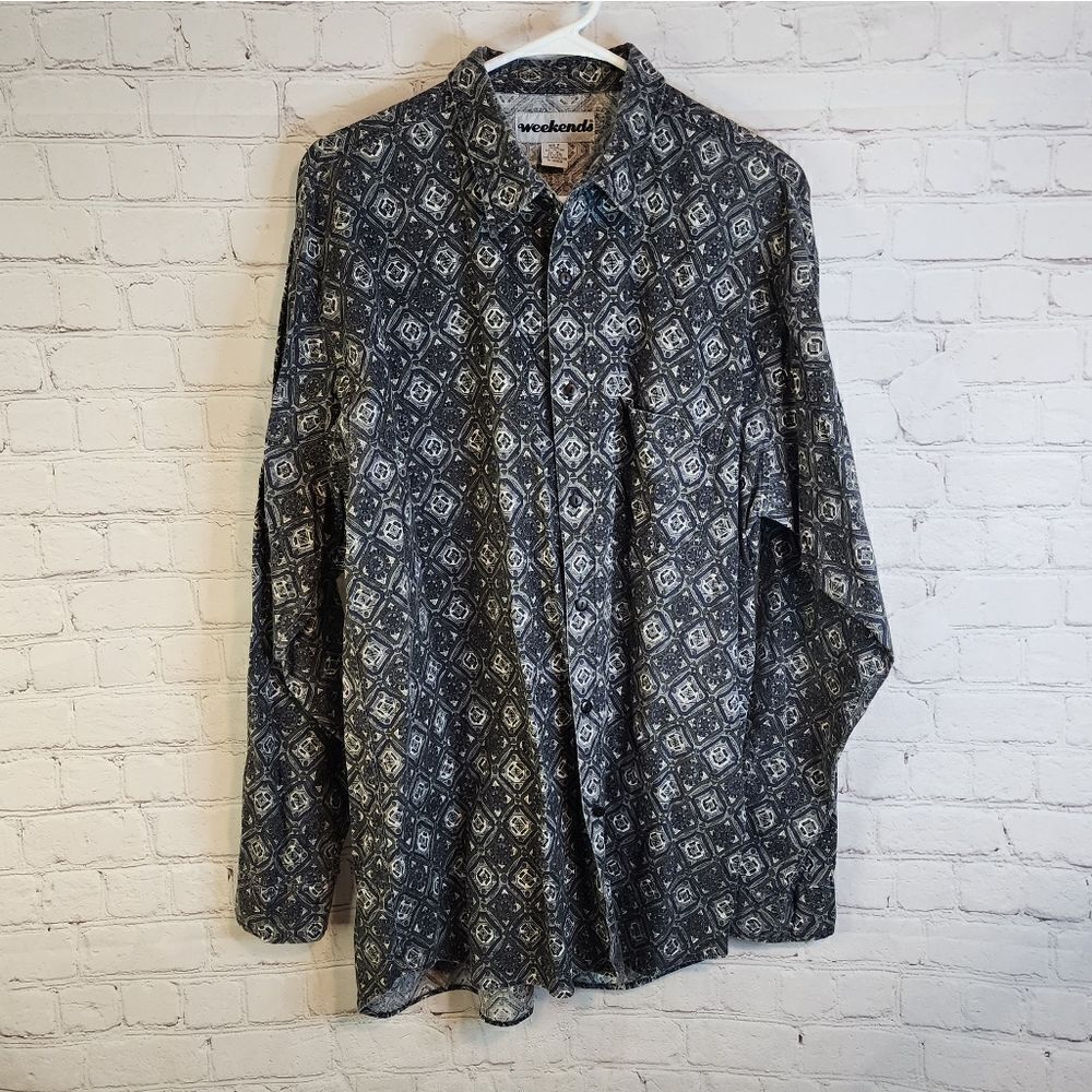 Men's Weekends longsleeve button-down shirt, size XL